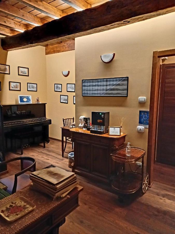 Carlito'S Trattoria Con Alloggio Vertemate Dış mekan fotoğraf